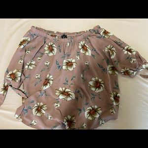 ZENOBIA OFF THE SHOULDER FLOWER BLOUSE WITH TIES ON THE ARM